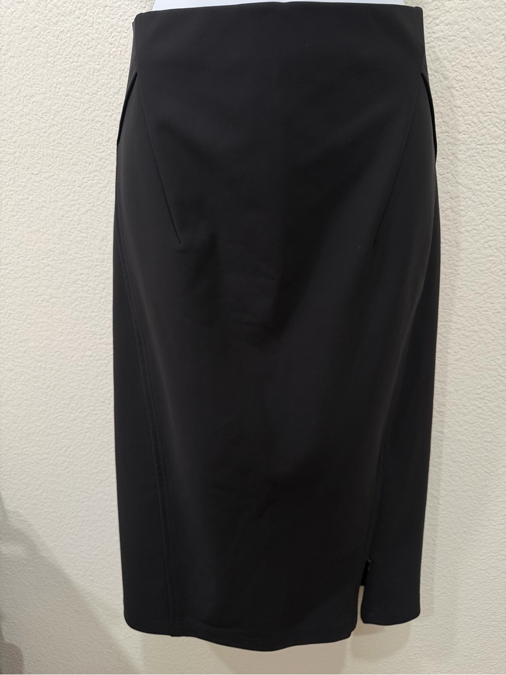 DONNA KARAN Black Pencil Skirt - Classic Staple NWT SIZE L